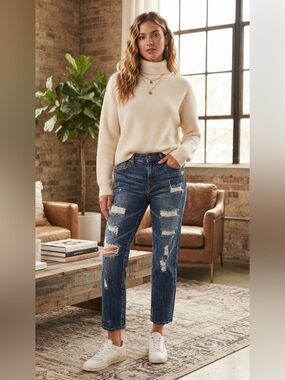 High-Rise Straight Leg Distressed Jeans in Dark Blue